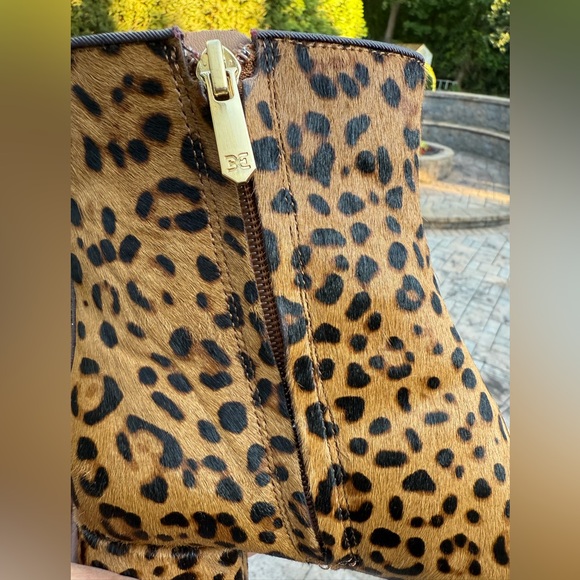 Sam Edelman PAIGE 2 Tan Leopard Print Ankle Booties Size: 8 - Picture 10 of 12